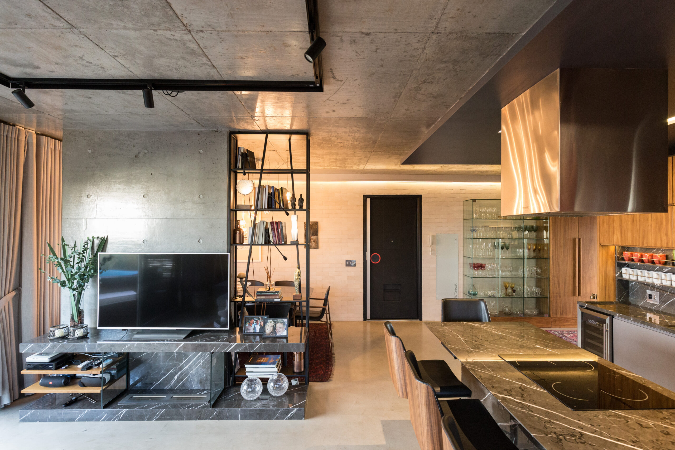 Cozinha e sala do apartamento maxhaus integrada